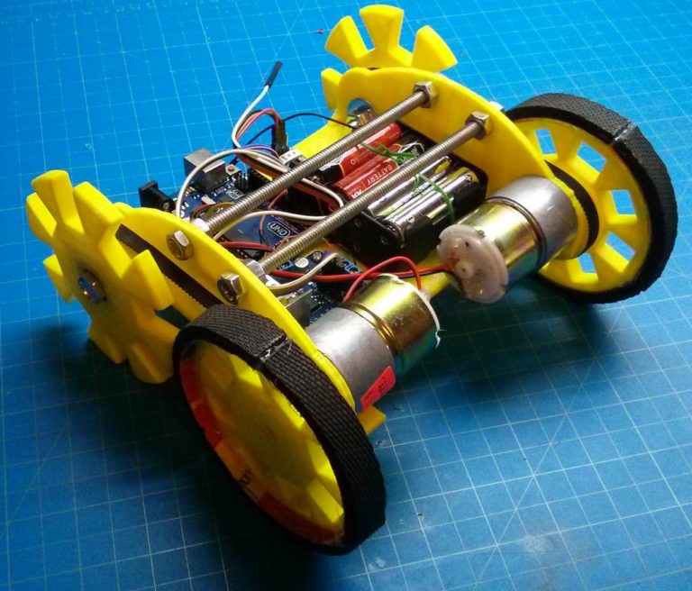 Little yellow robot in one day Disc Space