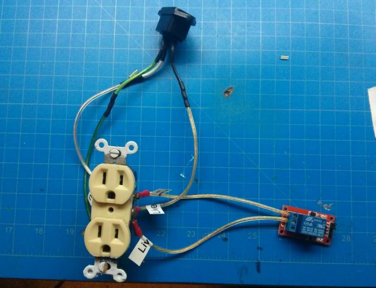 MPCNC A relayswitched outlet box Disc Space